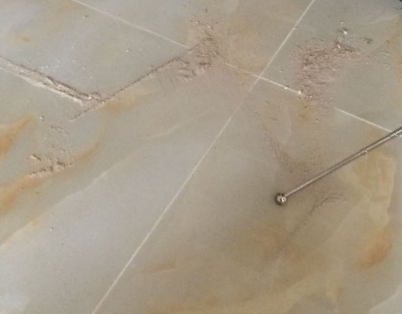 蓬莱瓷砖空鼓维修公司分享粘合剂选择不当在瓷砖铺贴过程中可能导致以下问题