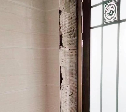 蓬莱瓷砖空鼓免砸砖维修公司分享吸水砖泡水时间不够或过长都会对瓷砖铺贴效果产生影响